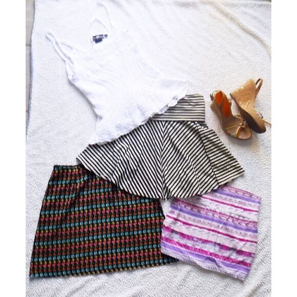 3 mini skirts bundle - Express, American Apparel - Picture 2 of 2
